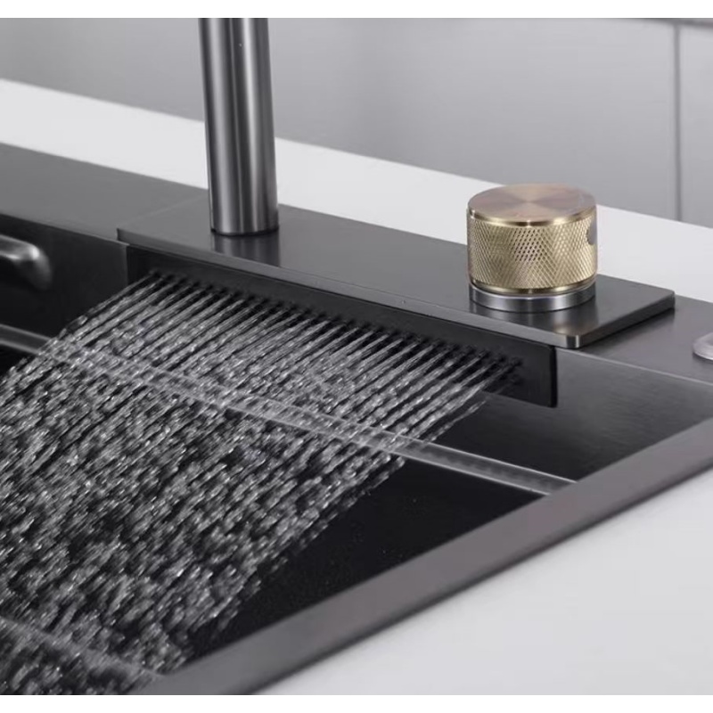 The Flying Rain Faucet Comes W - огляд і ціна Kitchen Gadgets Luxury